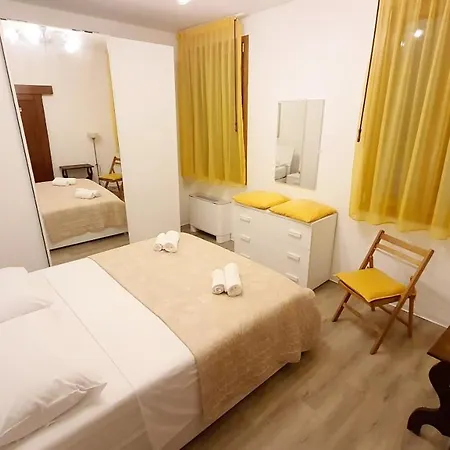 Calle Dei Guardiani Guest house *